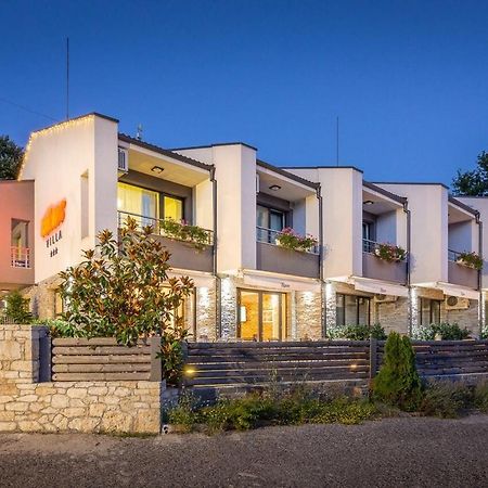 Enchets Family Hotel Friends Villa מראה חיצוני תמונה