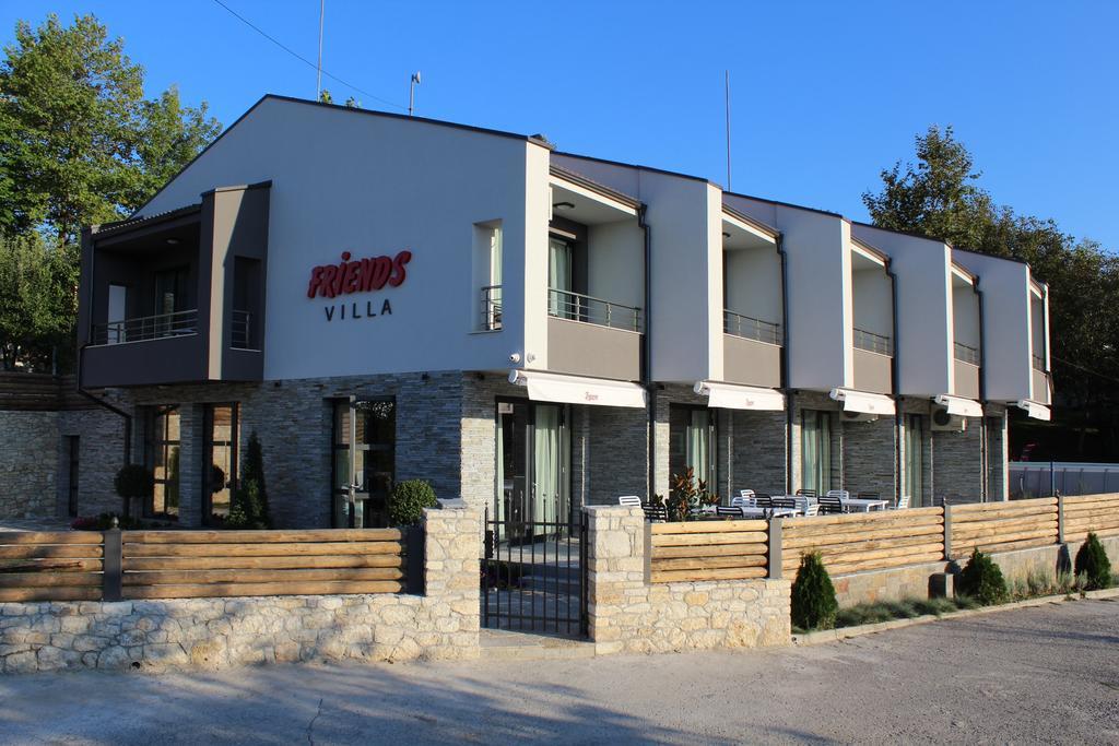 Enchets Family Hotel Friends Villa חדר תמונה