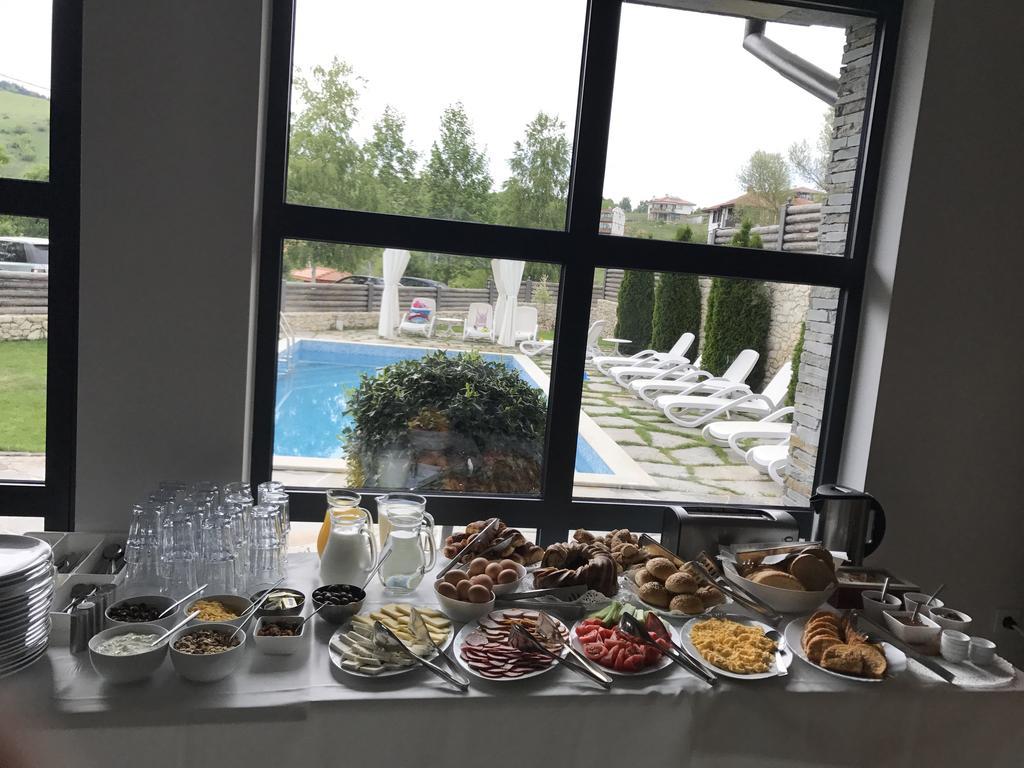 Enchets Family Hotel Friends Villa מראה חיצוני תמונה